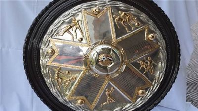 تعليق مثير من نجم الأهلي السابق على تتويج الزمالك بالدوري