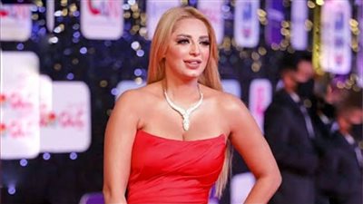 إيقاف مي حلمي وتحويلها للتحقيق بعد مشادتها مع نجم الزمالك