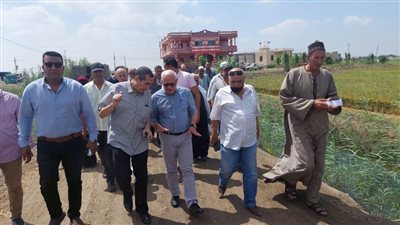 محافظ بورسعيد يشهد حصاد موسم الارز بمنطقة سهل الطينة بشرق بورسعيد