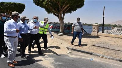 بالصور | وزير التنمية المحلية ومحافظ الأقصر يتفقدان مشروعات إحياء طريق الكباش 