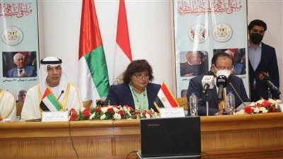بالصور | وزيرة الثقافة: ملتقى الشارقة يؤكد دور المبدعين العرب في إثراء الواقع الحضاري 