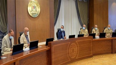 بالصور | رئيس الوزراء يبدأ جولته بالعاصمة الإدارية الجديدة باجتماع في مقر المجلس بالحي الحكومي