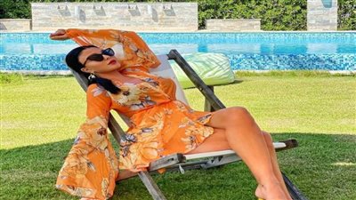 هيفاء وهبي تستعرض أنوثتها بإطلالة جذابة (صورة)