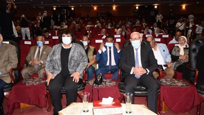 وزيرة الثقافة ومحافظ بورسعيد يشهدان عرضا لدار الأوبرا المصرية بالمركز الثقافي ببورسعيد