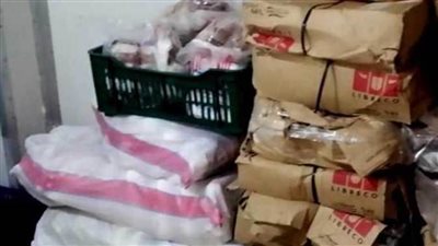 ضبط سلع غذائية مجهولة المصدر فى حملة تموينية بالجيزة