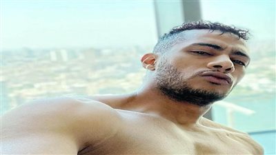 فرعوني 100 %.. محمد رمضان يُغازل جماهيره بدون ملابس (صورة)