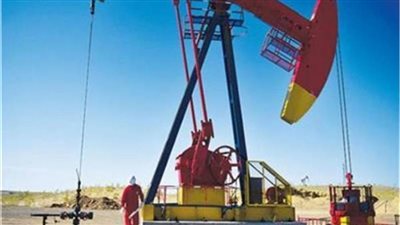 ارتفاع أسعار النفط مع بطء عودة الإمدادات الأمريكية بعد إعصار «آيدا» 