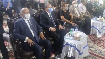 مندوب رئاسة الجمهورية يؤدي واجب العزاء في محمود العربي 