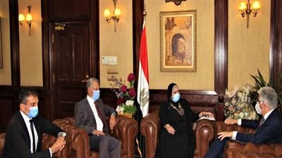 وزيرة التجارة: تعظيم الاستفادة من البرامج التمويلية المقدمة من المؤسسة الإسلامية لتنمية القطاعات الصناعية