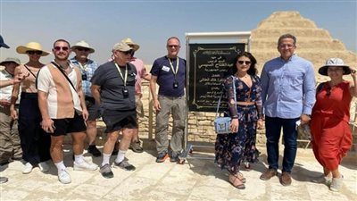 بالصور | وزير السياحة يفتتح مشروع ترميم المقبرة الجنوبية للملك زوسر بسقارة