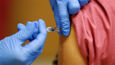 من هم الفئات الأكثر احتياجا للقاح الإنفلونزا والممنوعين منه.. هيئة الدواء توضح