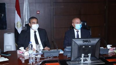 بالصور | وزير النقل يلتقي وزير المواصلات الليبي لبحث أوجه التعاون بين الجانبين