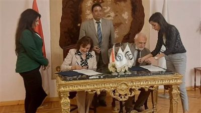 بالصور.. جامعة مصر للعلوم والتكنولوجيا توقع بروتوكول تعاون مع المكتب الثقافي الإيطالي لتدريب طلاب 