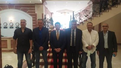 وزير الرياضة يستقبل كارلوس كيروش 