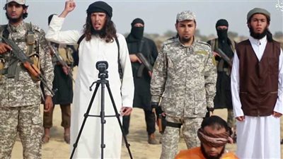 مفتي داعش أبو حمزة القاضي يسلم نفسه لأجهزة الأمن