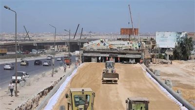 بالصور | وزير النقل يتفقد مواقع العمل بعدد من مشروعات الطرق والكباري غرب الإسكندرية