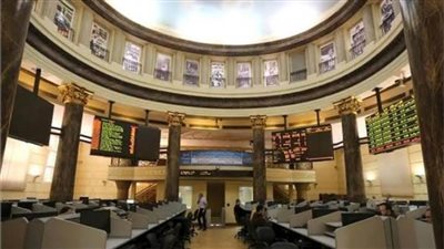 بمبيعات المصريين.. البورصة المصرية تواصل التراجع بالمنتصف 