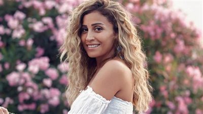 دينا الشربينى تتخلى عن البطولة المطلقة من أجل محمد رمضان
