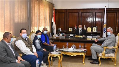 محافظ قنا يستقبل السفير الهولندي ومدير مكتب برنامج الغذاء العالمي بمصر لبحث أنشطة مشروع تعزيز المرونة المناخية 