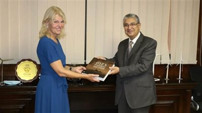 بالصور | وزير الكهرباء يلتقي وزيرة التجارة السويدية لدعم التعاون بين البلدين