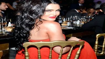 دارين حداد تُشعل 