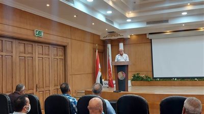 محافظ بورسعيد يشدد علي تكثيف الاستعدادات لاستقبال موسم الشتاء