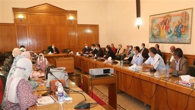 بالصور | وزير الري يكرم العاملين بالمشروع القومي لتأهيل الترع 