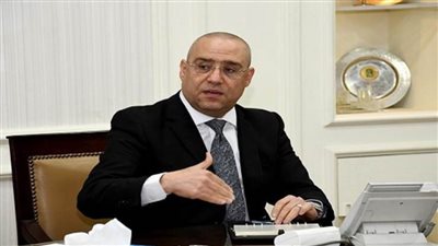 وزير الإسكان يبدأ جولته الميدانية بمدينة المنصورة الجديدة بتفقد مشروعي الفيلات والكورنيش