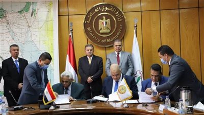 وزيرا القوي العاملة وقطاع الأعمال يشهدان توقيع اتفاقية بشأن مستحقات العاملين بـ 