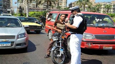 حملات مرورية بالقاهرة والجيزة لرصد المخالفات
