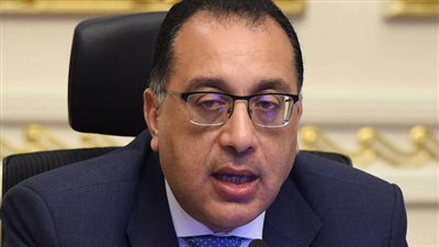 رئيس الوزراء يهنئ وزير الدفاع بذكرى نصر أكتوبر المجيد