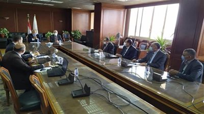 الري: رفع درجة الاستعداد والجاهزية التامة للمعدات اللازمة لتنفيذ موجات كبرى لإزالة التعديات (صور)