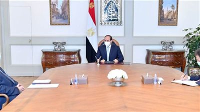 السيسي يوجه باستكمال تطعيم جميع الطلاب الجامعيين والعاملين في قطاع التعليم بـ لقاحات كورونا