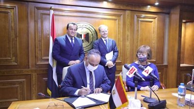 د. خالد عبدالغفار يشهد مراسم توقيع مذكرة تفاهم بين أكاديمية البحث العلمي والتكنولوجيا والمجلس الثقافي البريطاني بالقاهرة (صور)