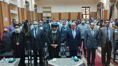 بالصور| محافظ بورسعيد يشهد احتفالية تكريم اوائل ومتفوقين طلاب مدارس «مطرانية الأرذوكس»