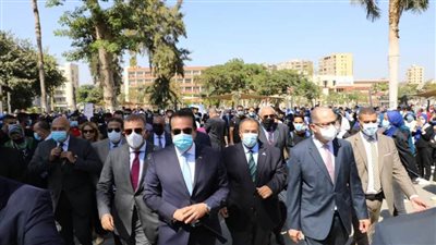 د. خالد عبدالغفار يتفقد جامعة عين شمس في اليوم الأول للعام الدراسي الجديد (صور )