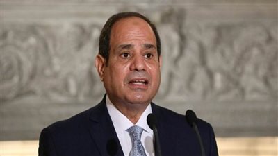 الرئيس السيسي يتوجه إلى المجر للمشاركة في قمة دول تجمع 