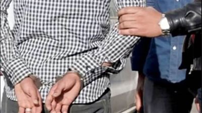 سقوط عاطلين وراء سرقة مشغولات ذهبية من شخص بالإكراه فى حلوان