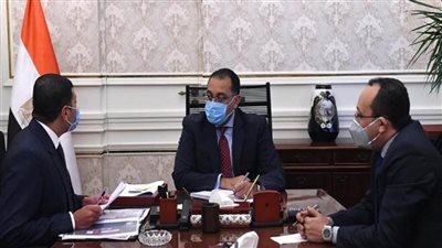 مدبولي: دفع الاستثمار يدعم الاقتصاد الوطني بصورة مباشرة ويضاعف فرص العمل (صور)