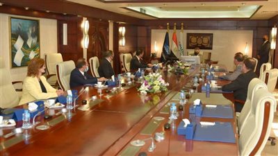 أسامة ربيع يشهد توقيع بروتوكول تعاون مشترك مع شركة سيمنس العالمية