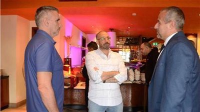  قبل لقاء توسكر ..سفير مصر في كينيا يطمئن على بعثة الزمالك