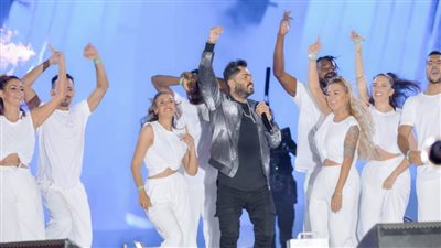 أقوى حفلة بمصر.. تامر حسنى يحيى حفلا أسطوريا بحضور 150 ألف شخص بأرض المنارة