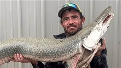 أميركي يصطاد 