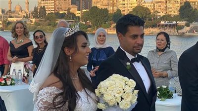 والد ياسمين صبري ينتقدها بعد رفضها حضور زفاف شقيقها