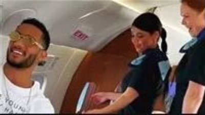 خبير طيران: طائرة محمد رمضان غير خاضعة للوائح.. ولا يوجد عقوبة قانونية على رقص المضيفات