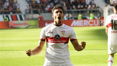 مرموش يقود هجوم شتوتجارت لمواجهة مونشنجلادباخ بالدوري الألماني