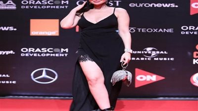 صور| إطلالات نجوم مهرجان الجونة السينمائي في ثالث أيامه