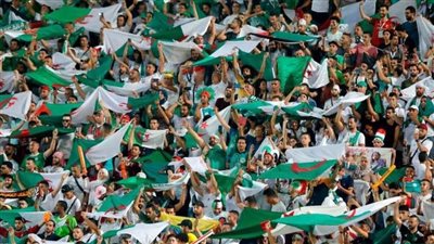  بعد عامين من الغياب..عودة الجماهير إلى الملاعب في الجزائر 
