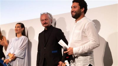 مخرج فيلم ريش يحصل على جائزة أفضل موهبة عربية في الشرق الأوسط بمهرجان الجونة