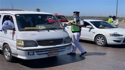 لرصد مخالفات السيارات.. حملات مرورية بمحاور القاهرة والجيزة